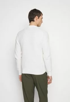 J.LINDEBERGARTHUR - Stickad Tröja - Cloud White 12 J.LINDEBERGARTHUR - Stickad Tröja - Cloud White -J.Lindeberg Affär 04f2288b3e2c4b279eceb0ffe91b385f