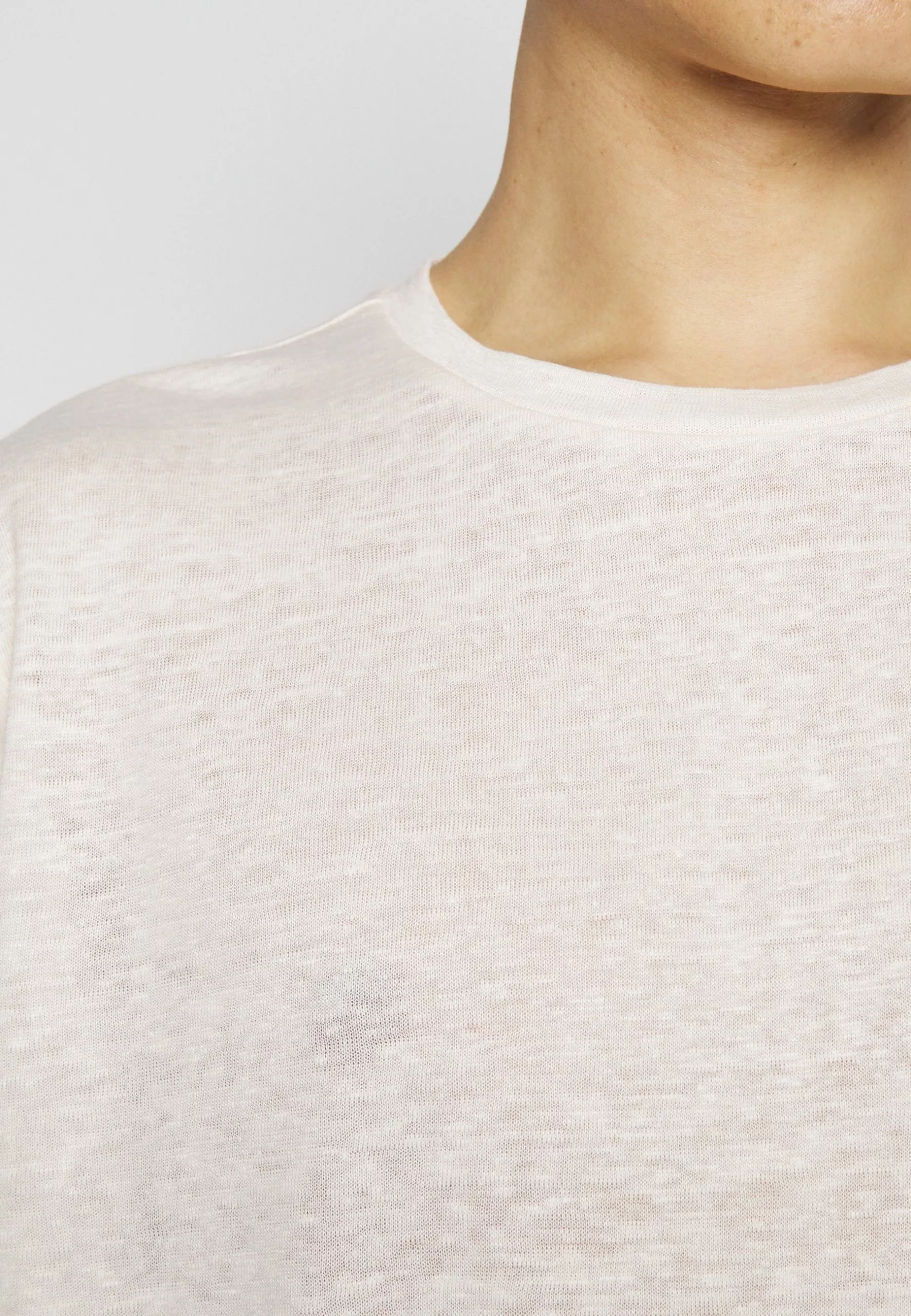 J.LINDEBERGCOMA TEE - T-shirt - Bas - Turtledove 8 J.LINDEBERGCOMA TEE - T-shirt - Bas - Turtledove - Bild 8