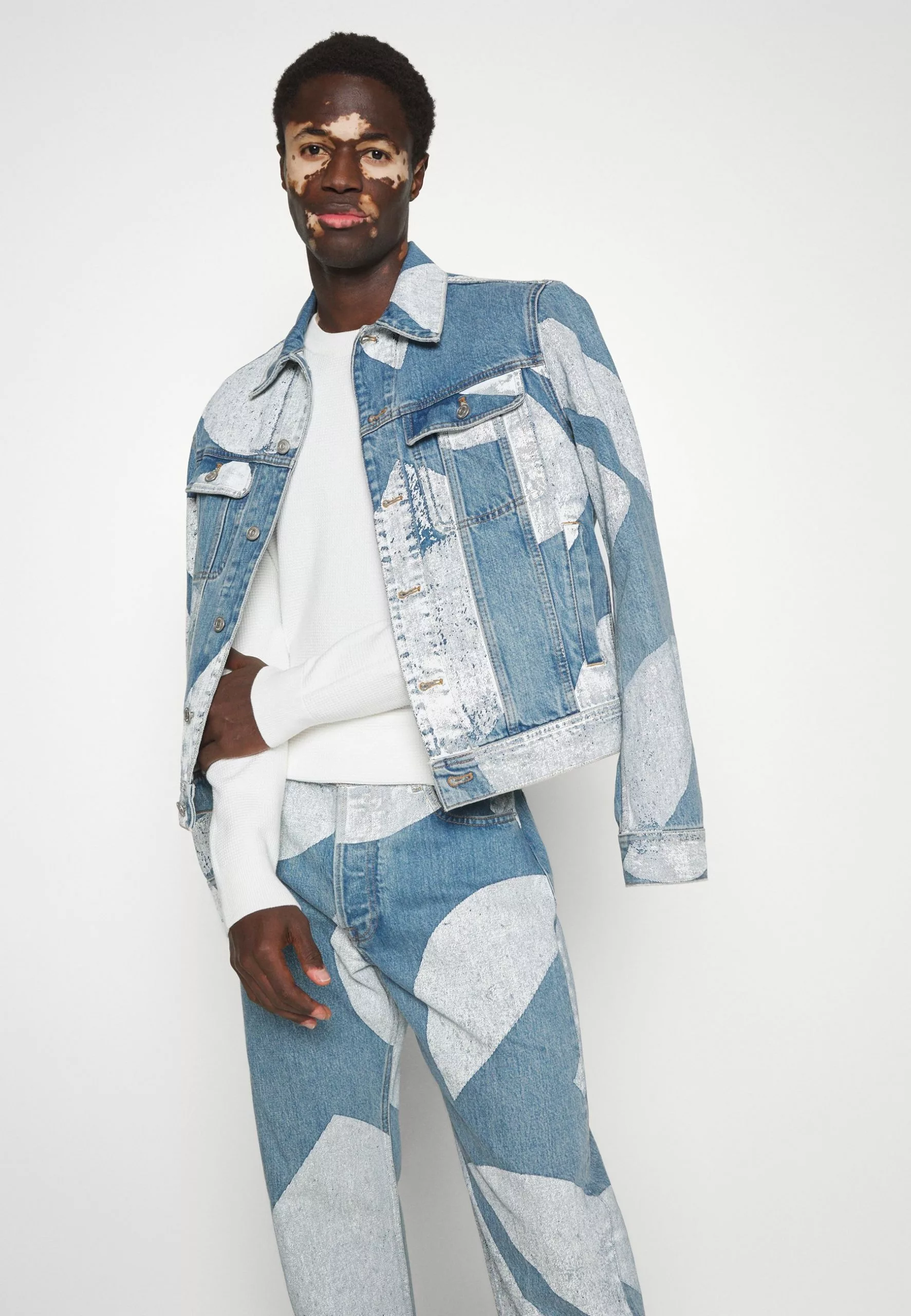 J.LINDEBERGARCHER STRUCTURE - Stickad Tröja - Cloud White 6 J.LINDEBERGARCHER STRUCTURE - Stickad Tröja - Cloud White - Bild 6