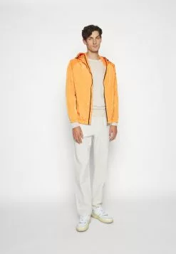 J.LINDEBERGTRACE SOLID JACKET - Tunn Jacka - Russet Orange 13 J.LINDEBERGTRACE SOLID JACKET - Tunn Jacka - Russet Orange -J.Lindeberg Affär 1478eac2f9ed48d384ae48c2a188a9e8