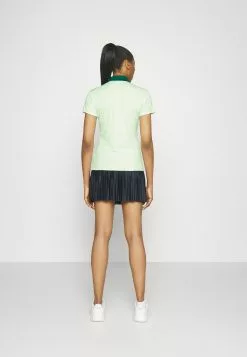 J.Lindeberg SportsHENRIETTA DEBOSSED - Piké - Patina Green 7 J.Lindeberg SportsHENRIETTA DEBOSSED - Piké - Patina Green -J.Lindeberg Affär 22e9f1aba1a947d1962845e4a6fe4f34