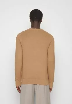 J.LINDEBERGARCHER STRUCTURE - Stickad Tröja - Chipmunk 10 J.LINDEBERGARCHER STRUCTURE - Stickad Tröja - Chipmunk -J.Lindeberg Affär 230ad890418242159cb84761da432023