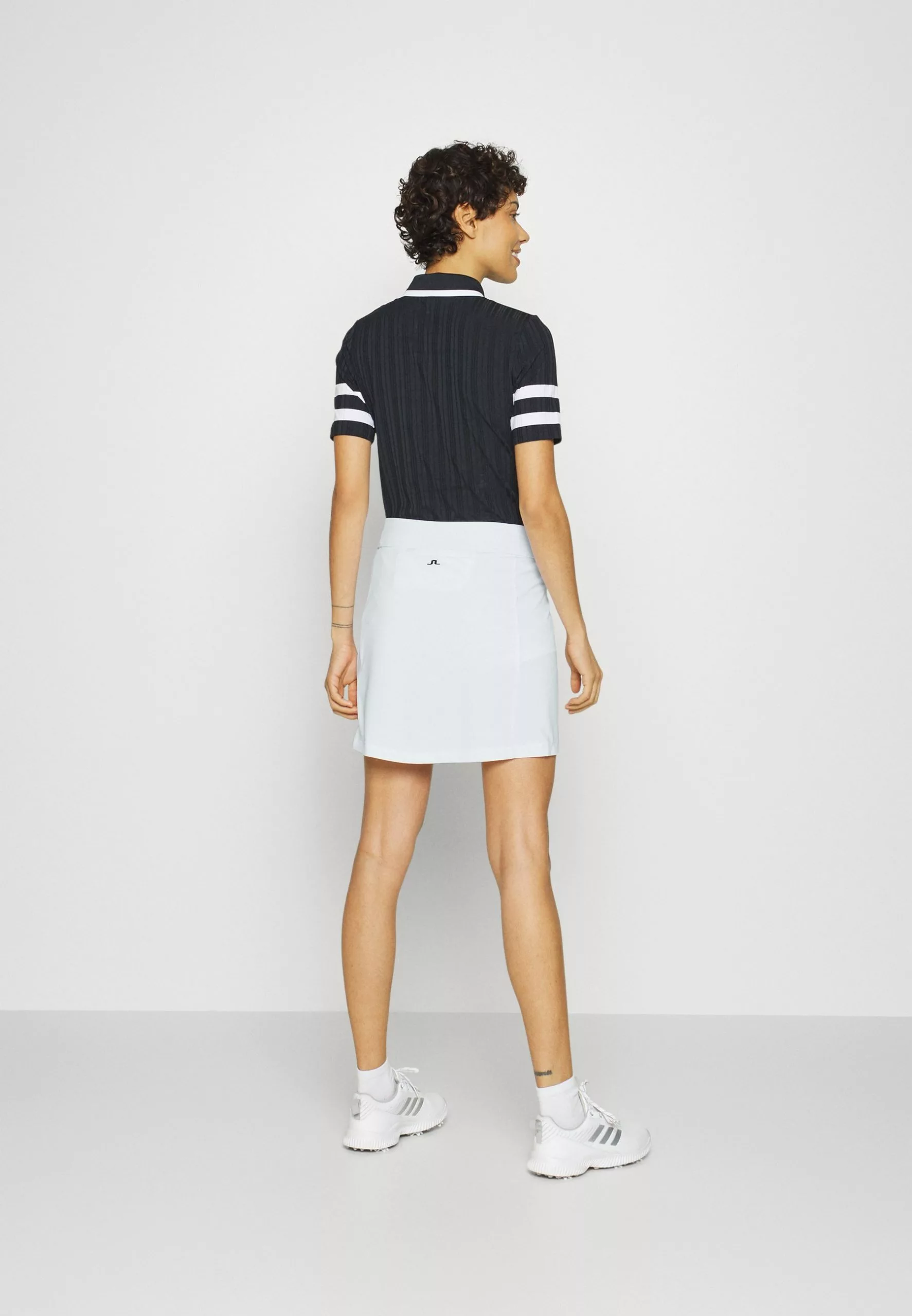 J.Lindeberg SportsAMELIE MID GOLF SKIRT - Sportkjol - White 3 J.Lindeberg SportsAMELIE MID GOLF SKIRT - Sportkjol - White - Bild 3