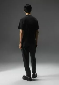 J.LINDEBERGADAN PATCH MOCK NECK - T-shirt - Bas - Black 7 J.LINDEBERGADAN PATCH MOCK NECK - T-shirt - Bas - Black -J.Lindeberg Affär 32468333aaa54a2ea353426316e721cb