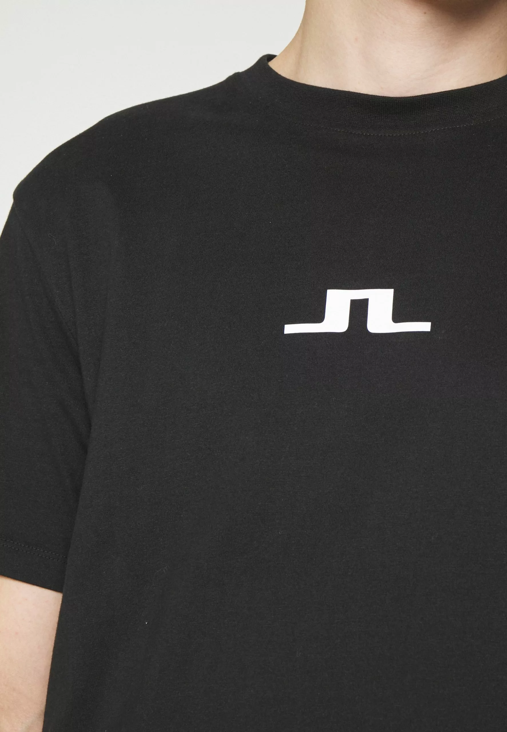 J.LINDEBERGDARCY - T-shirt Med Print - Black 6 J.LINDEBERGDARCY - T-shirt Med Print - Black - Bild 6