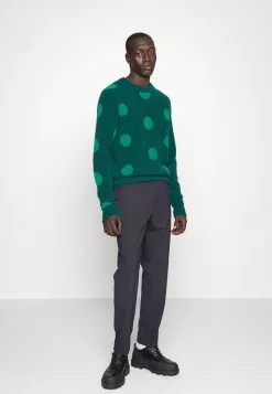 J.LINDEBERGHAIRY CREWNECK - Stickad Tröja - Rain Forest 11 J.LINDEBERGHAIRY CREWNECK - Stickad Tröja - Rain Forest -J.Lindeberg Affär 3f091fbfcc50416899c089091a72d5b1