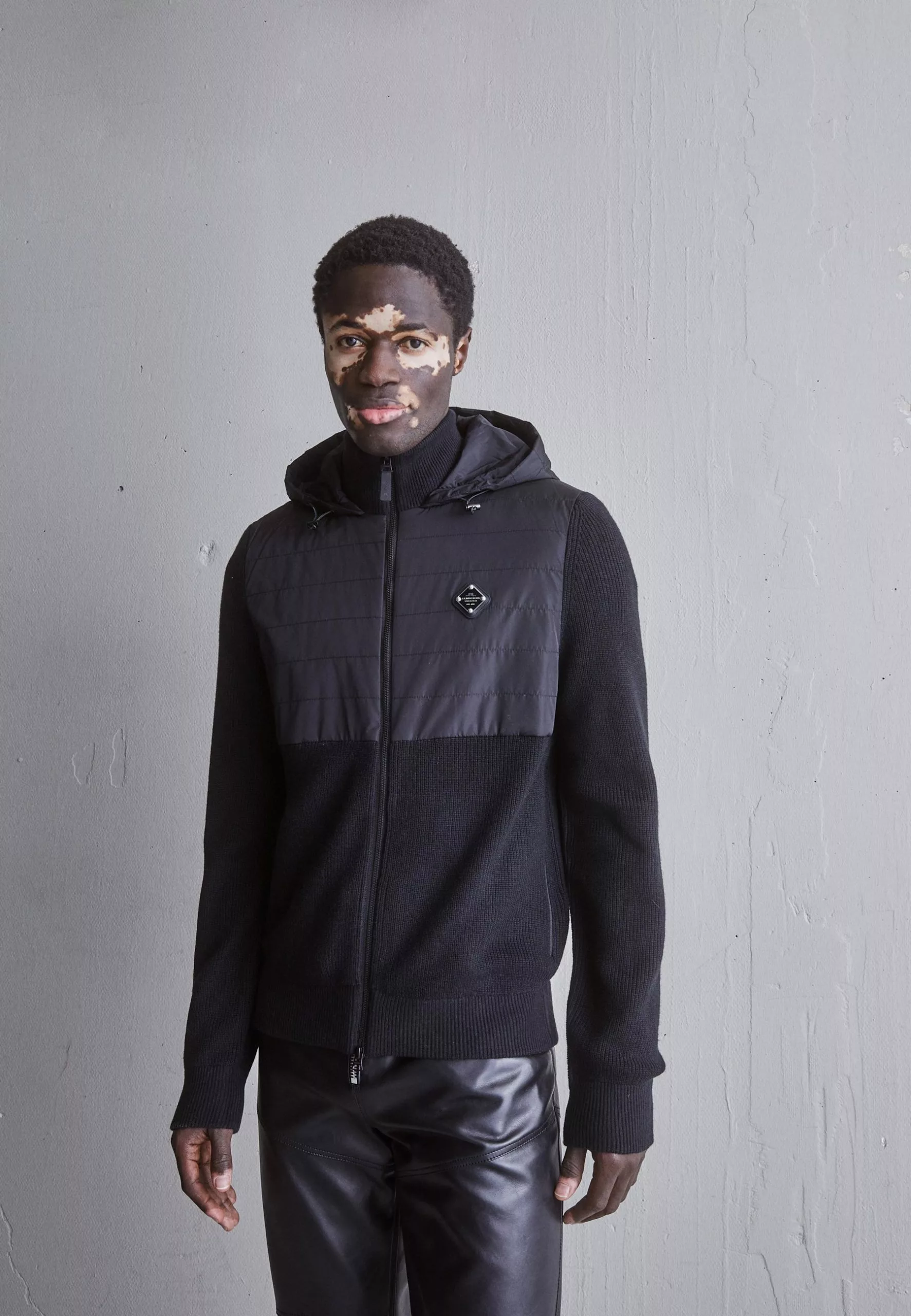 J.LINDEBERGPERRY HYBRID HOOD JACKET - Kofta - Black 1 J.LINDEBERGPERRY HYBRID HOOD JACKET - Kofta - Black