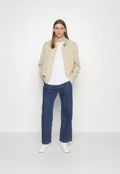 J.LINDEBERGDEREK JACKET - Tunn Jacka - Safari Beige 11 J.LINDEBERGDEREK JACKET - Tunn Jacka - Safari Beige -J.Lindeberg Affär 4f77f699e3a34917923415b174372c66