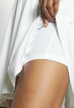 J.LINDEBERGDAGMAR DRESS - Sportklänning - Vit 14 J.LINDEBERGDAGMAR DRESS - Sportklänning - Vit -J.Lindeberg Affär 534a15edf9724312ada24dc05ca3674e