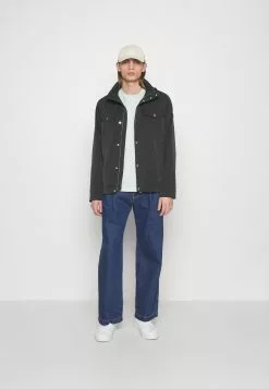 J.LINDEBERGBAILEY JACKET - Tunn Jacka - Black 12 J.LINDEBERGBAILEY JACKET - Tunn Jacka - Black -J.Lindeberg Affär 547f9f7856bb4172947e02ea38c732ea