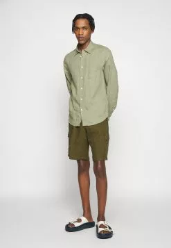 J.LINDEBERGCLEAN SHIRT - Skjorta - Aloe 11 J.LINDEBERGCLEAN SHIRT - Skjorta - Aloe -J.Lindeberg Affär 5655470eec154273b747d1fa6506e405