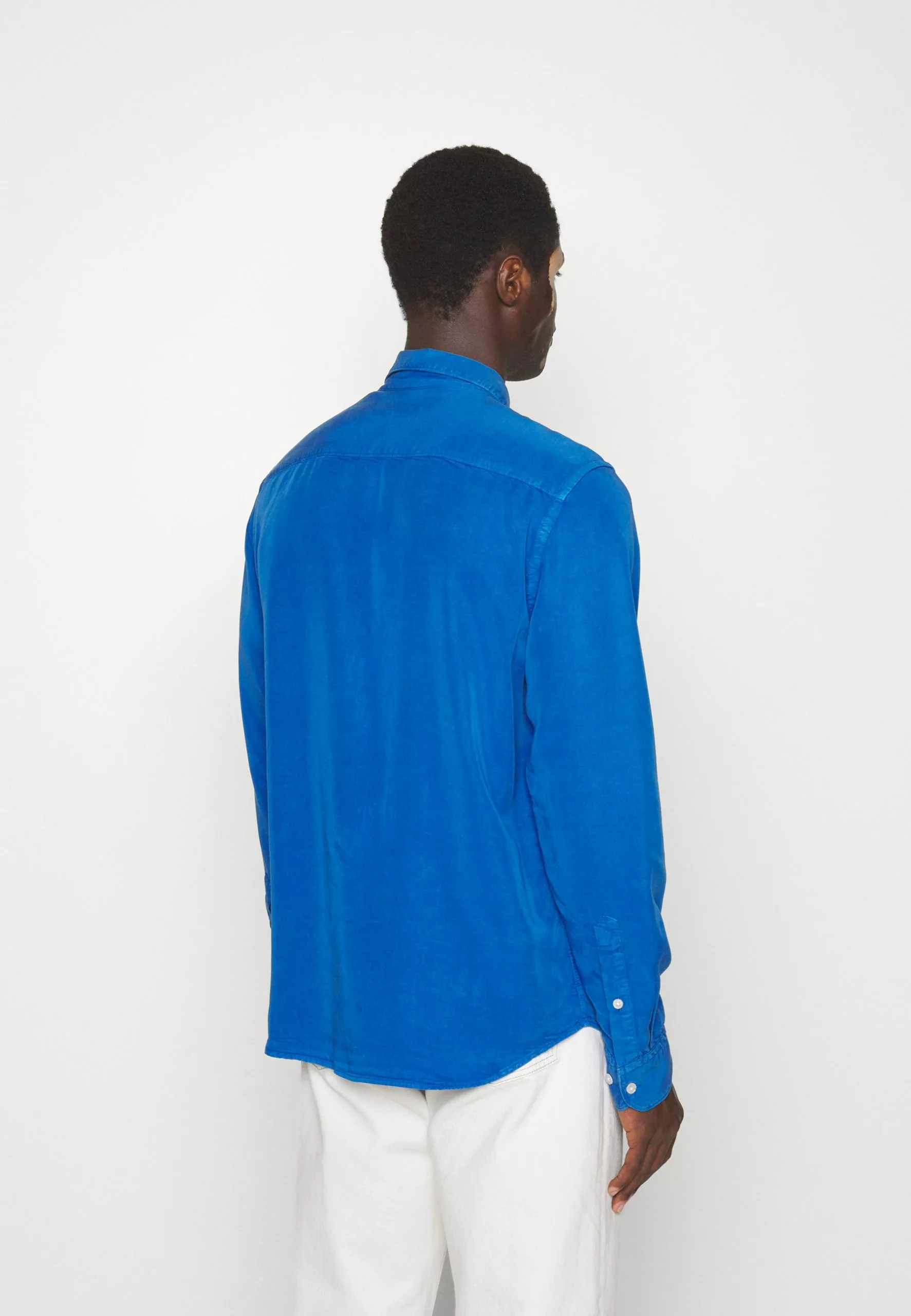 J.LINDEBERGCOMFORT SLIM SHIRT - Skjorta - Lapis Blue 4 J.LINDEBERGCOMFORT SLIM SHIRT - Skjorta - Lapis Blue - Bild 4