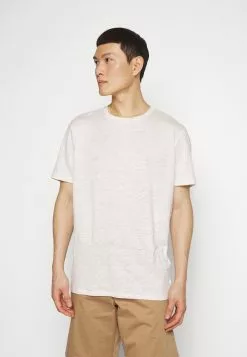 J.LINDEBERGCOMA TEE - T-shirt - Bas - Turtledove 10 J.LINDEBERGCOMA TEE - T-shirt - Bas - Turtledove -J.Lindeberg Affär 5e37130bbedb4fc89f66ebc02c9bebf1