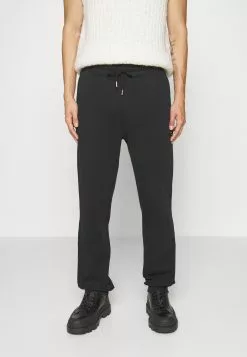 J.LINDEBERGTHROW PATCH PANTS - Träningsbyxor - Black 9 J.LINDEBERGTHROW PATCH PANTS - Träningsbyxor - Black -J.Lindeberg Affär 5f3db5dc29d74b0d9930b66a68e0aaf0