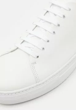 J.LINDEBERGSneakers - White 11 J.LINDEBERGSneakers - White -J.Lindeberg Affär 65ef5b5dd97d4fdeb4c4b4a4c64a11fe