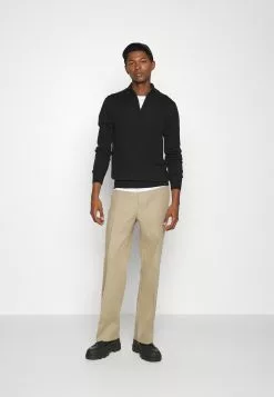 J.LINDEBERGKIYAN QUARTER ZIP - Stickad Tröja - Black 11 J.LINDEBERGKIYAN QUARTER ZIP - Stickad Tröja - Black -J.Lindeberg Affär 6d51303bfffc48adb220abeb39c45e4c