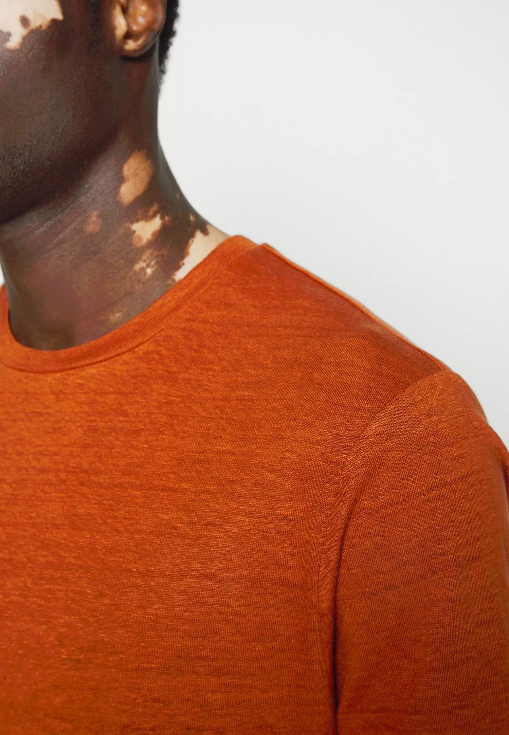 J.LINDEBERGCOMA TEE - T-shirt - Bas - Bombay Brown 7 J.LINDEBERGCOMA TEE - T-shirt - Bas - Bombay Brown - Bild 7