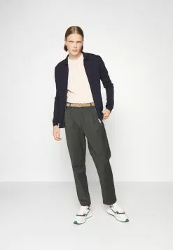 J.LINDEBERGNYLE ZIP CARDIGAN - Kofta - Navy 11 J.LINDEBERGNYLE ZIP CARDIGAN - Kofta - Navy -J.Lindeberg Affär 7fdda2bdbafb41168016f88450dd36a0