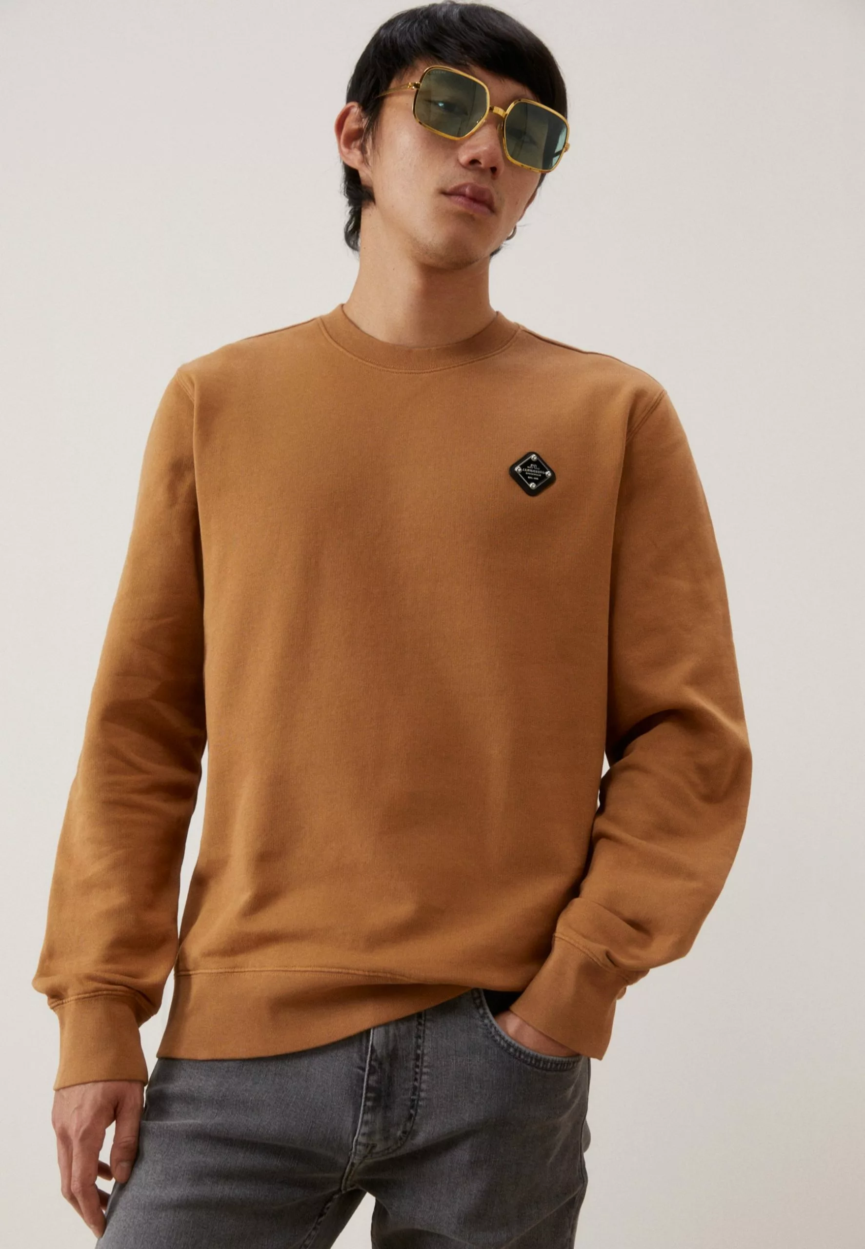 J.LINDEBERGTHROW PATCH C NECK - Sweatshirt - Chipmunk 1 J.LINDEBERGTHROW PATCH C NECK - Sweatshirt - Chipmunk