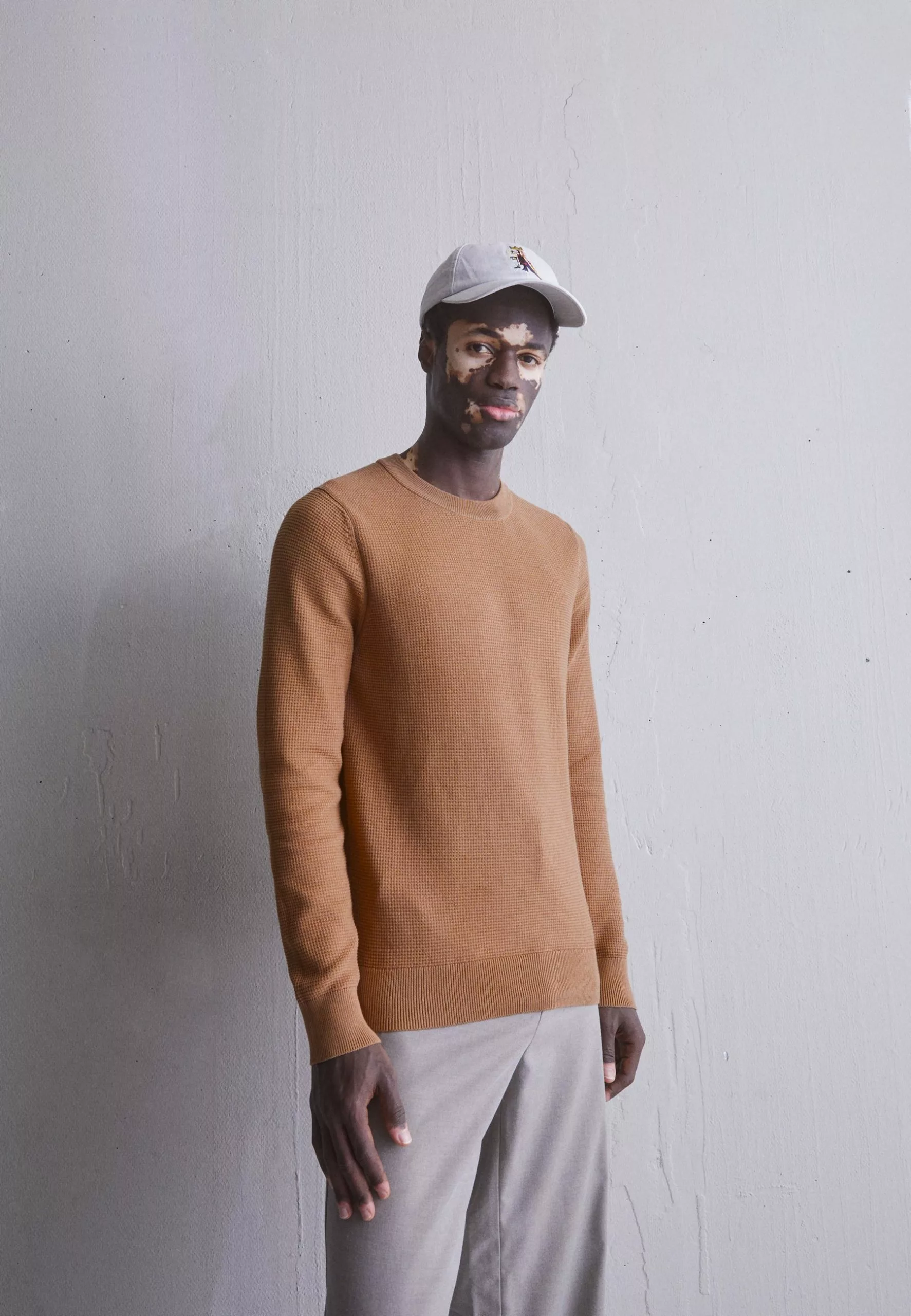 J.LINDEBERGARCHER STRUCTURE - Stickad Tröja - Chipmunk 1 J.LINDEBERGARCHER STRUCTURE - Stickad Tröja - Chipmunk