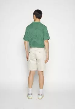 J.LINDEBERGNATHAN SUPER - Shorts - Turtledove 11 J.LINDEBERGNATHAN SUPER - Shorts - Turtledove -J.Lindeberg Affär 92b07ab6413d45e9bb370f1ce13c7f89