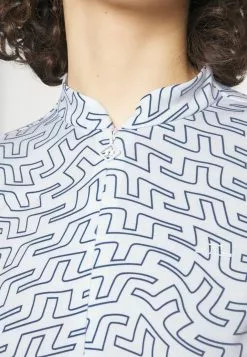 J.Lindeberg SportsMARILYN HALF ZIP MID LAYER - Långärmad Tröja - White 11 J.Lindeberg SportsMARILYN HALF ZIP MID LAYER - Långärmad Tröja - White -J.Lindeberg Affär 99cda9df916f4569809793fb3555d9e8