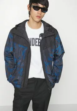 J.LINDEBERGSTEWIE - Tunn Jacka - Navy Peony 13 J.LINDEBERGSTEWIE - Tunn Jacka - Navy Peony -J.Lindeberg Affär a7d4e830227e4d80aa9b1a7b10f0fec8