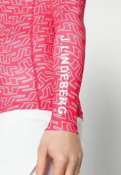 J.Lindeberg SportsASA SOFT COMPRESSION - Långärmad Tröja - Azalea Outline Bridge Swirl 11 J.Lindeberg SportsASA SOFT COMPRESSION - Långärmad Tröja - Azalea Outline Bridge Swirl -J.Lindeberg Affär b7a216b4941041819adcbdfafcc6cdc6