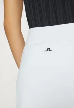 J.Lindeberg SportsAMELIE MID GOLF SKIRT - Sportkjol - White 9 J.Lindeberg SportsAMELIE MID GOLF SKIRT - Sportkjol - White -J.Lindeberg Affär bc6ea72aeba64da6b76c6c68f4de304a