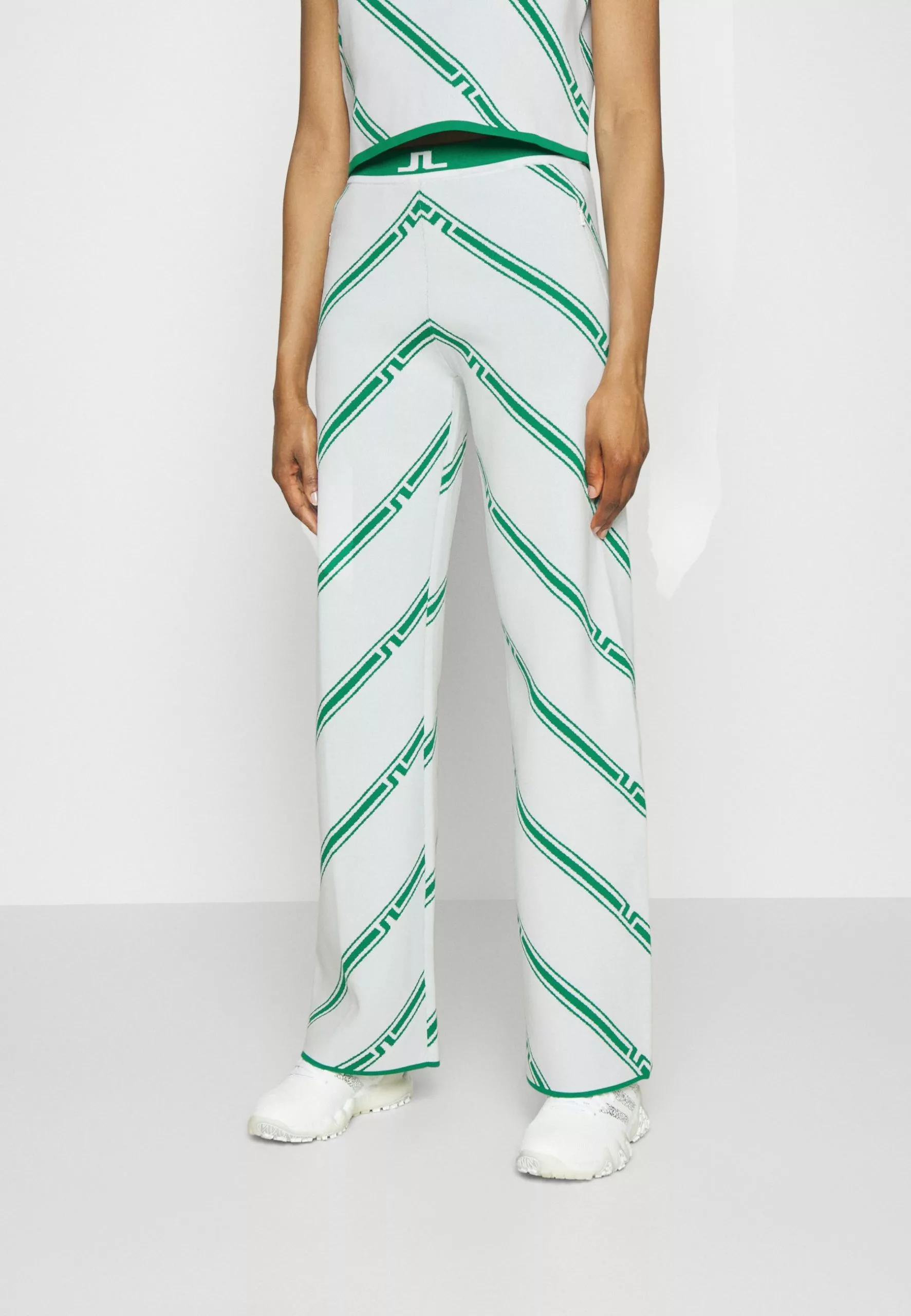 J.LINDEBERGEMMIE - Tygbyxor - Green Bias 1 J.LINDEBERGEMMIE - Tygbyxor - Green Bias