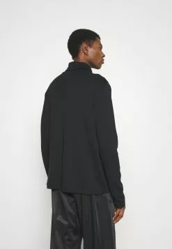 J.LINDEBERGAYDIN EMBROIDED TURTLE NECK - Pyjamasöverdel - Black 7 J.LINDEBERGAYDIN EMBROIDED TURTLE NECK - Pyjamasöverdel - Black -J.Lindeberg Affär c836940652d1450989f2e24b3090ff95