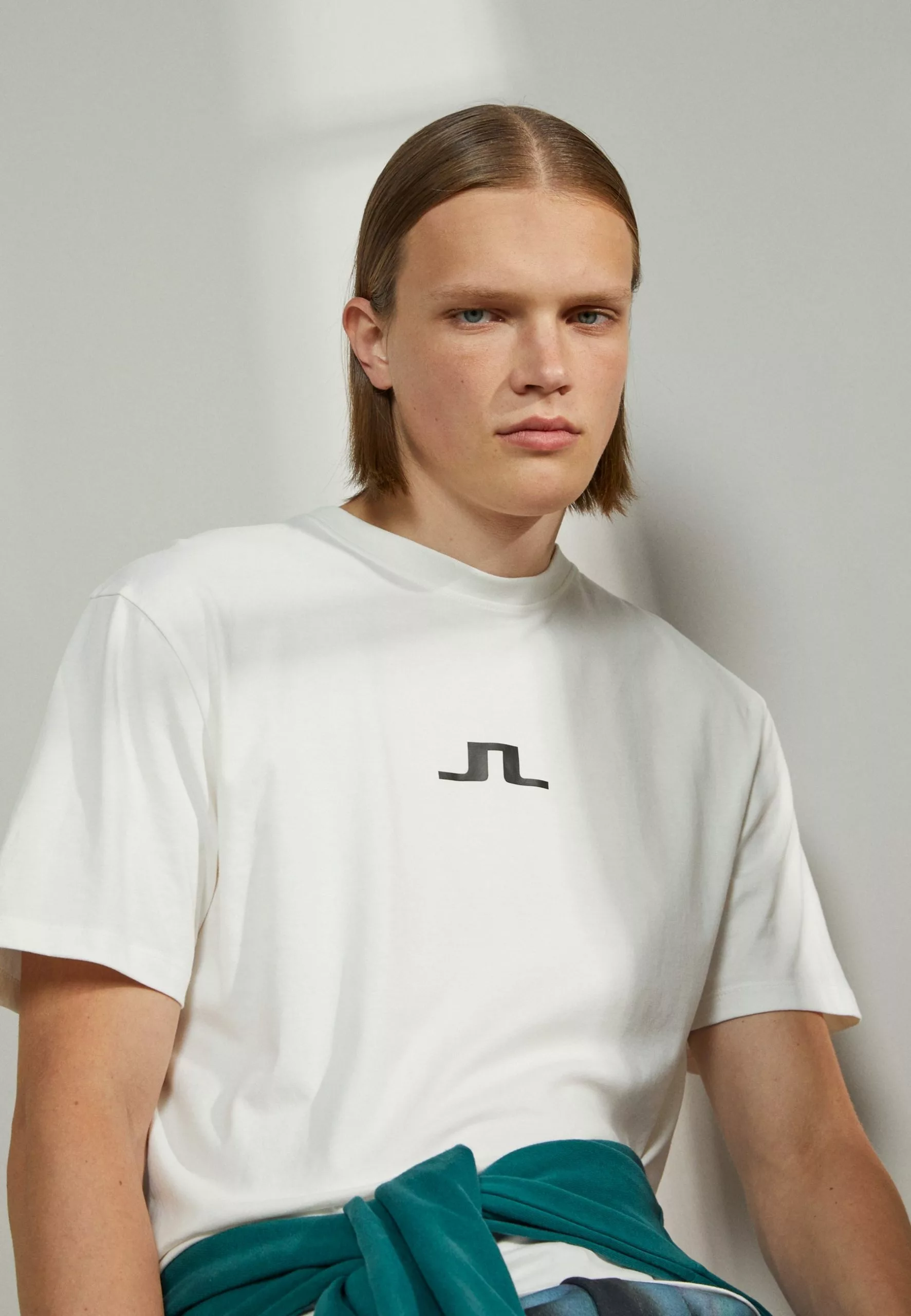 J.LINDEBERGDARCY - T-shirt Med Print - Cloud White 3 J.LINDEBERGDARCY - T-shirt Med Print - Cloud White - Bild 3