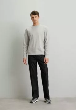 J.LINDEBERGCHIP CREW NECK - Sweatshirt - Light Grey 9 J.LINDEBERGCHIP CREW NECK - Sweatshirt - Light Grey -J.Lindeberg Affär cf0476af04284793b6c1f0ff9b8d9e2d