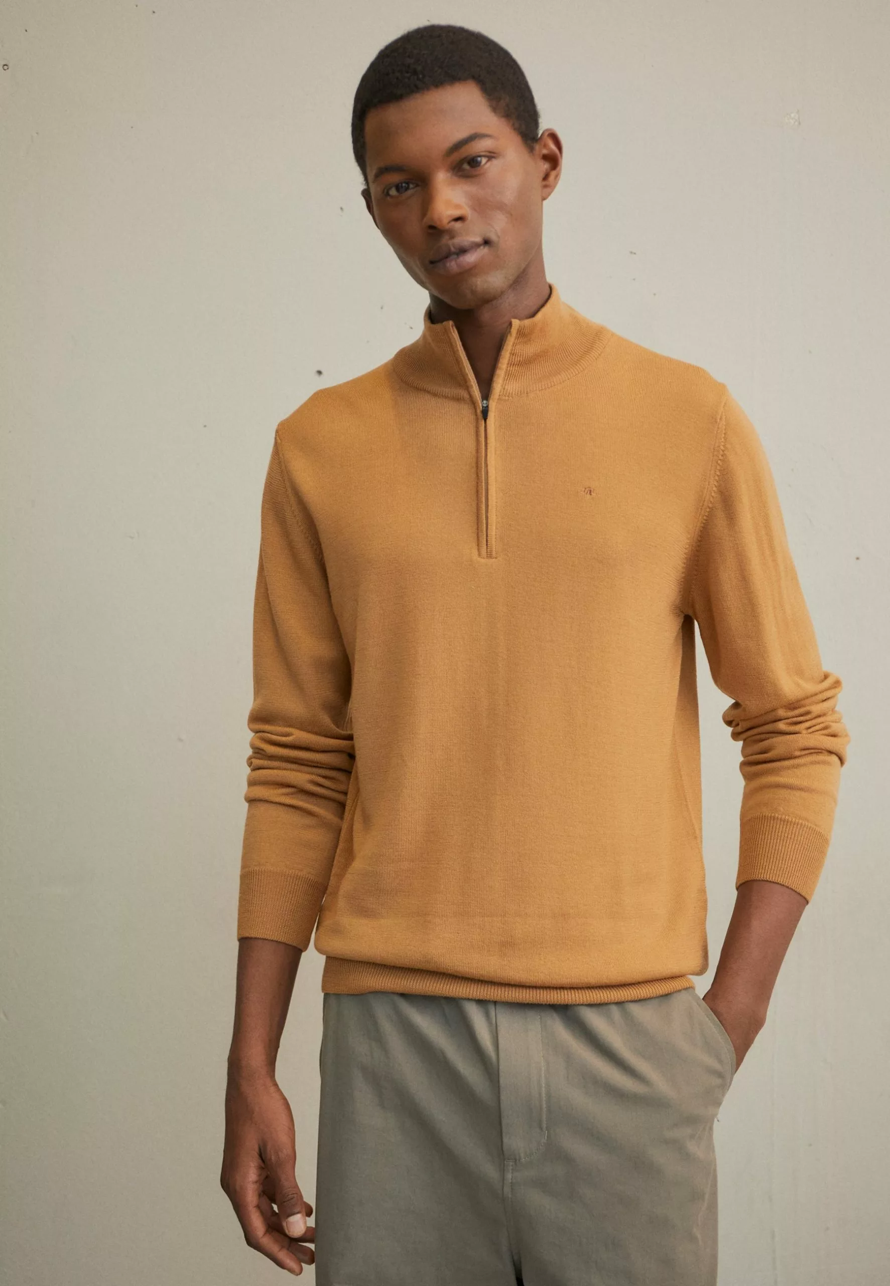 J.LINDEBERGKIYAN QUARTER ZIP - Stickad Tröja - Chipmunk 1 J.LINDEBERGKIYAN QUARTER ZIP - Stickad Tröja - Chipmunk