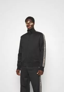 J.LINDEBERGTRAVIS TRACK JACKET - Tröja Med Dragkedja - Black 9 J.LINDEBERGTRAVIS TRACK JACKET - Tröja Med Dragkedja - Black -J.Lindeberg Affär d1f7be601071452fb90ca2ea45d82461