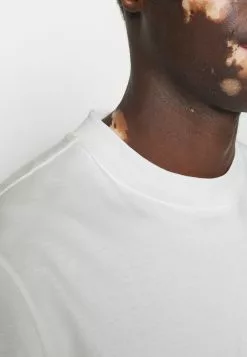 J.LINDEBERGACE MOCK NECK - T-shirt - Bas - White 13 J.LINDEBERGACE MOCK NECK - T-shirt - Bas - White -J.Lindeberg Affär d5874818b8b34299b0dd6610749b1080