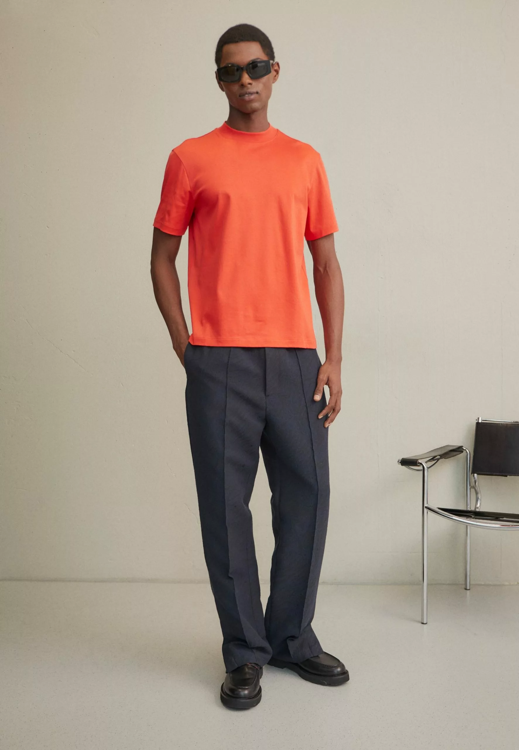 J.LINDEBERGACE MOCK NECK - T-shirt - Bas - Fiery Red 2 J.LINDEBERGACE MOCK NECK - T-shirt - Bas - Fiery Red - Bild 2