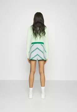 J.LINDEBERGFLARE SHORTS - Träningsshorts - Green 7 J.LINDEBERGFLARE SHORTS - Träningsshorts - Green -J.Lindeberg Affär dc624bcaa1134ac191d97b542da6e2e1