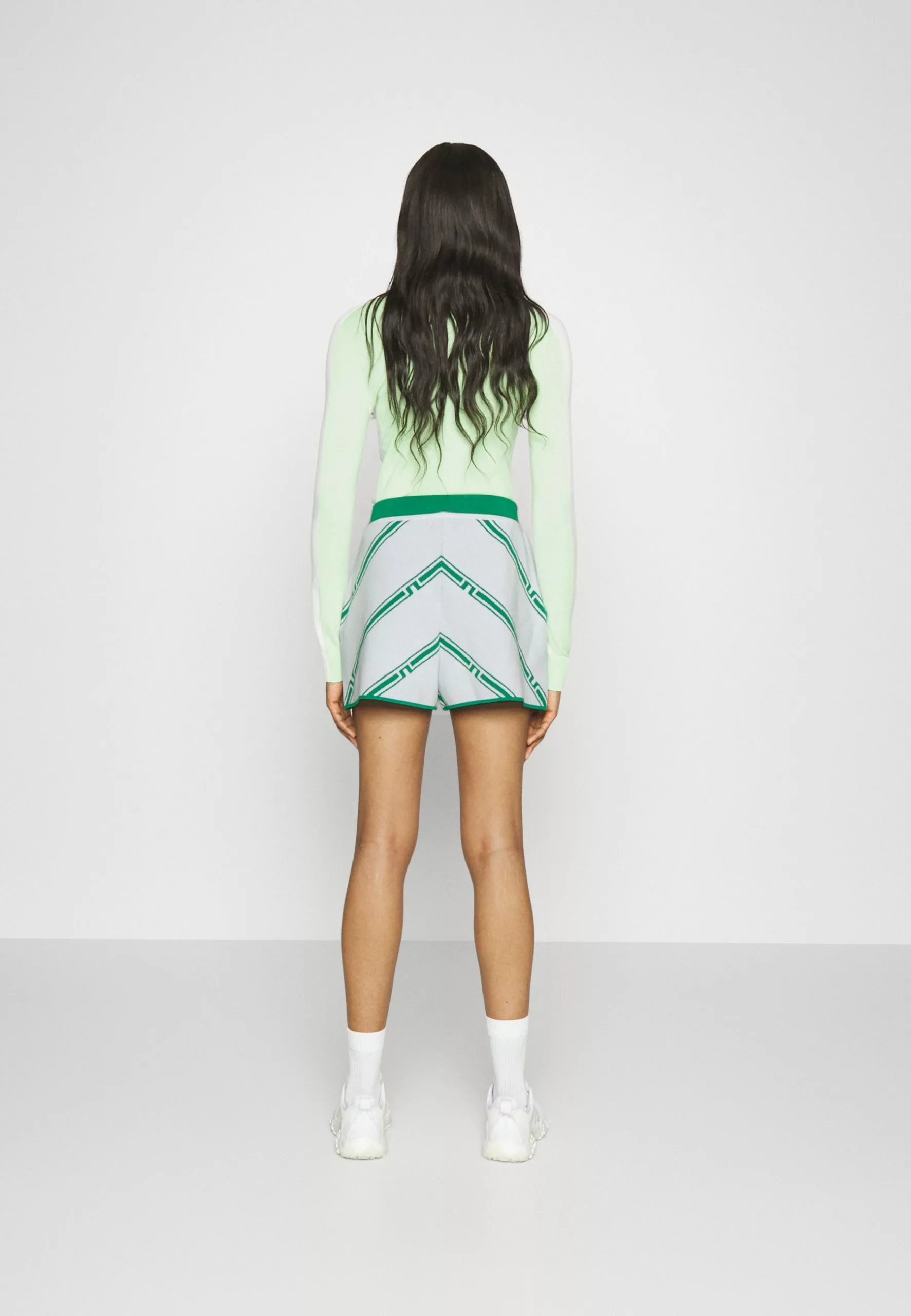 J.LINDEBERGFLARE SHORTS - Träningsshorts - Green 3 J.LINDEBERGFLARE SHORTS - Träningsshorts - Green - Bild 3