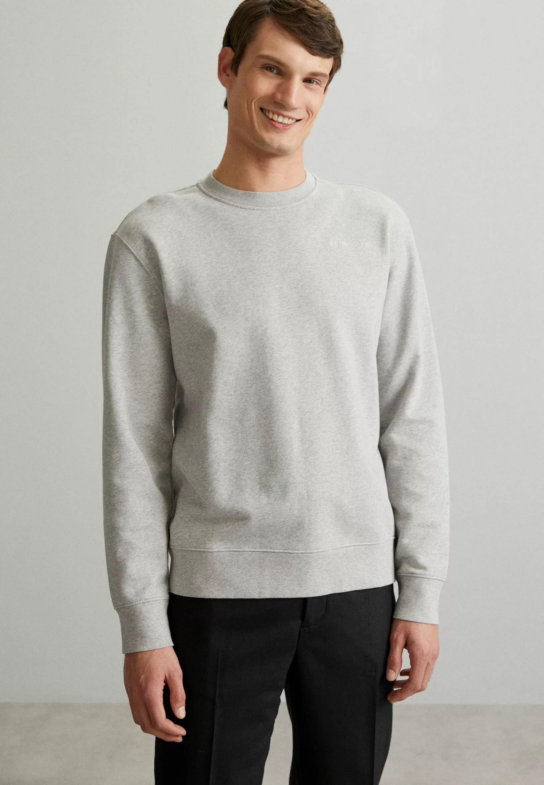 J.LINDEBERGCHIP CREW NECK - Sweatshirt - Light Grey 1 J.LINDEBERGCHIP CREW NECK - Sweatshirt - Light Grey