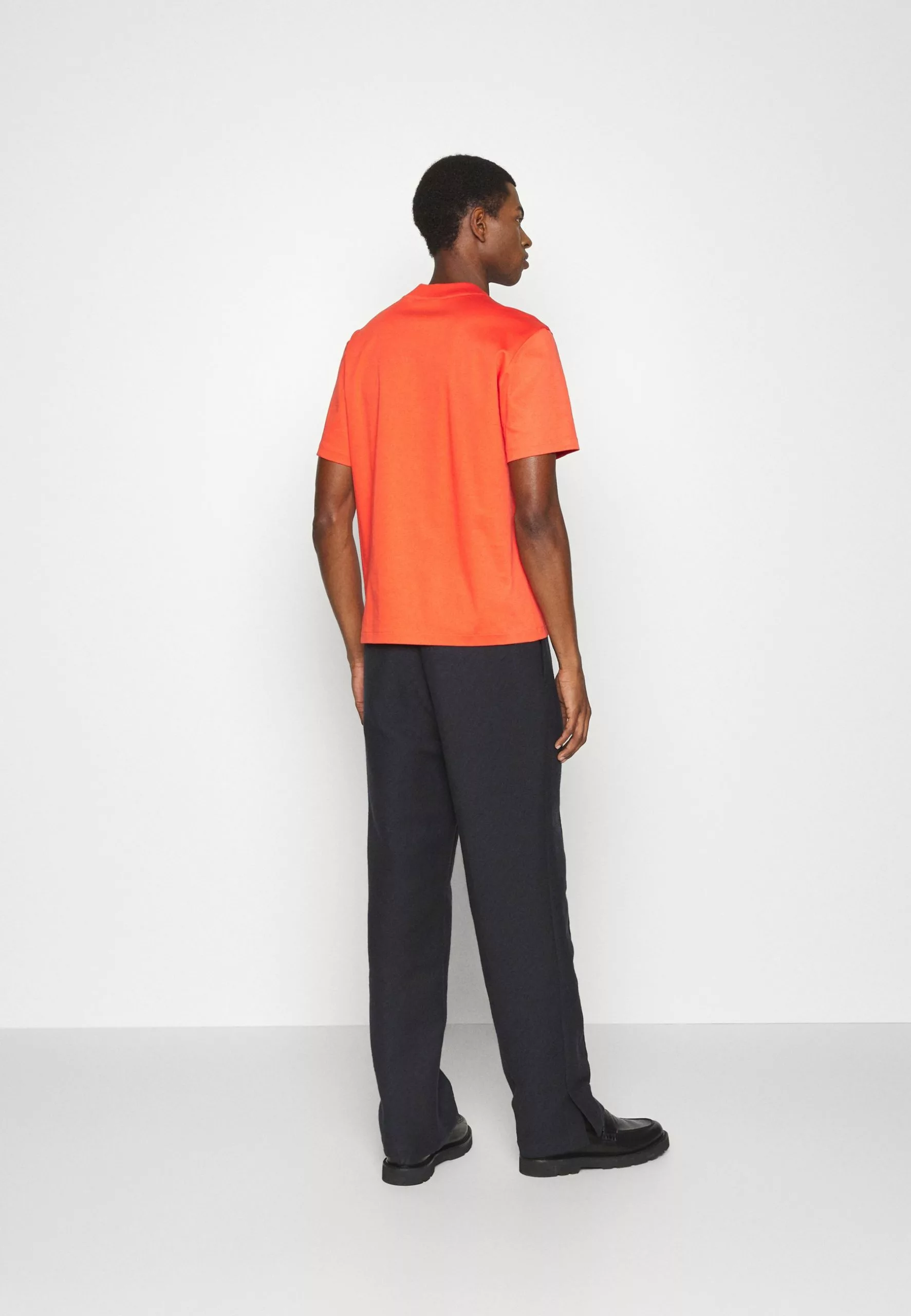 J.LINDEBERGSANTO TIGER MOTH PANTS - Tygbyxor - Navy 4 J.LINDEBERGSANTO TIGER MOTH PANTS - Tygbyxor - Navy - Bild 4