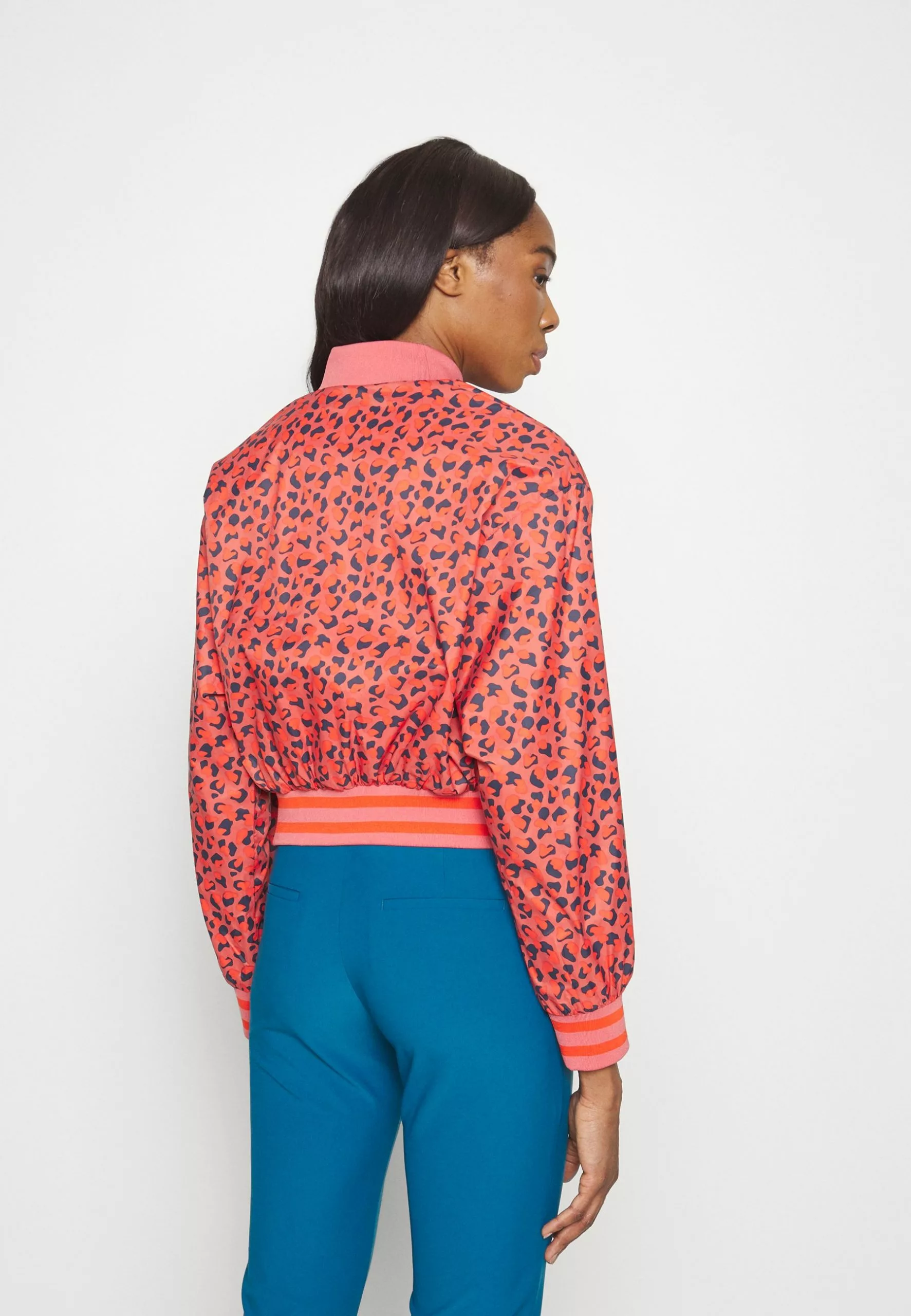 J.Lindeberg SportsAUDREY GOLF JACKET PRINT - Träningsjacka - Faded Rose 3 J.Lindeberg SportsAUDREY GOLF JACKET PRINT - Träningsjacka - Faded Rose - Bild 3