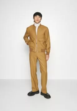 J.LINDEBERGTHOM - Bomberjacka - Chipmunk 12 J.LINDEBERGTHOM - Bomberjacka - Chipmunk -J.Lindeberg Affär e98f4d8a7c7a4345963a059f4827e9ad