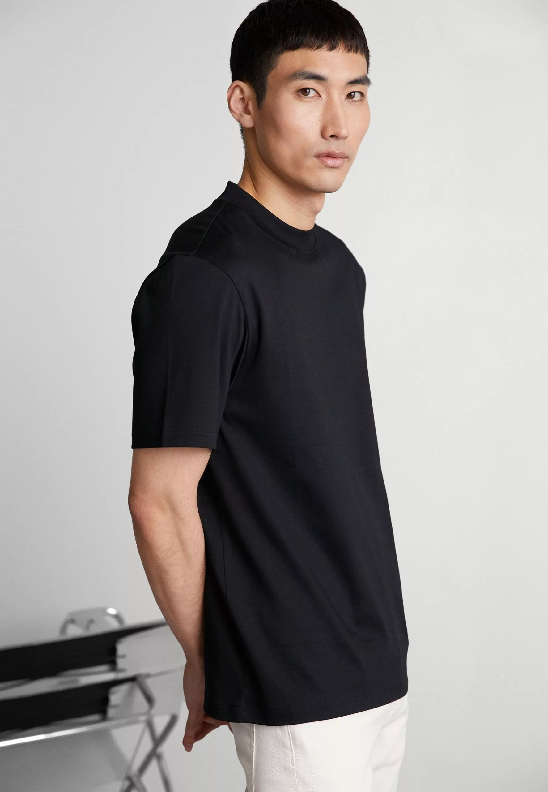 J.LINDEBERGACE MOCK NECK - T-shirt - Bas - Black 1 J.LINDEBERGACE MOCK NECK - T-shirt - Bas - Black