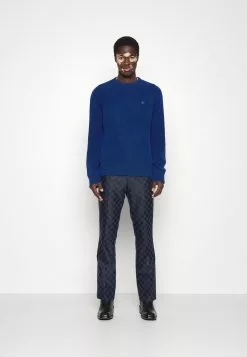 J.LINDEBERGYURI LOGO CREW - Stickad Tröja - Navy Peony 11 J.LINDEBERGYURI LOGO CREW - Stickad Tröja - Navy Peony -J.Lindeberg Affär f16269c959054c399afe2ee802e37eef