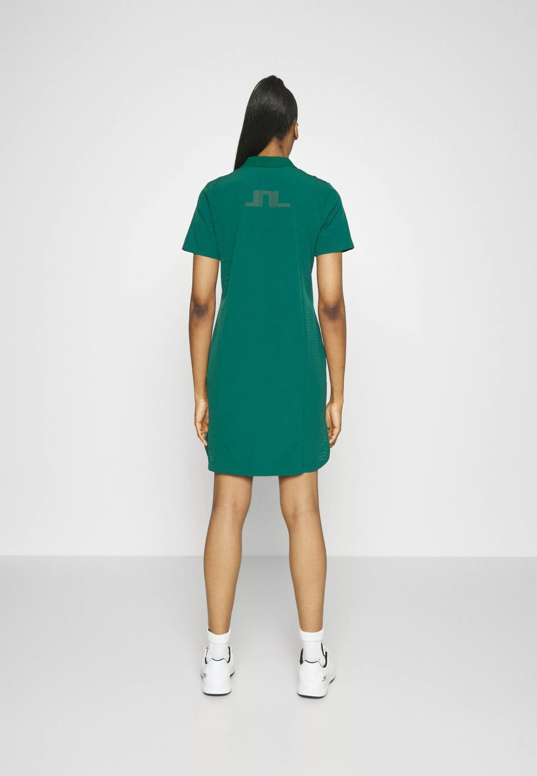 J.Lindeberg SportsDENISE DRESS SET - Sportklänning - Rain Forest 3 J.Lindeberg SportsDENISE DRESS SET - Sportklänning - Rain Forest - Bild 3