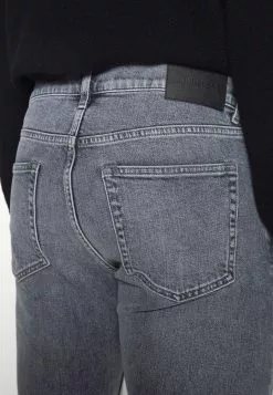 J.LINDEBERGCEDAR - Jeans Tapered Fit - Granite Gray 13 J.LINDEBERGCEDAR - Jeans Tapered Fit - Granite Gray -J.Lindeberg Affär f2ef94277140480a93f343ff9a30ba2a