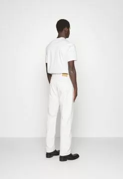 J.LINDEBERGJOHNNY LOOSE JEANS - Jeans Relaxed Fit - White 11 J.LINDEBERGJOHNNY LOOSE JEANS - Jeans Relaxed Fit - White -J.Lindeberg Affär f3bd9507ec1a4b0fb85a20af53bd4ad6