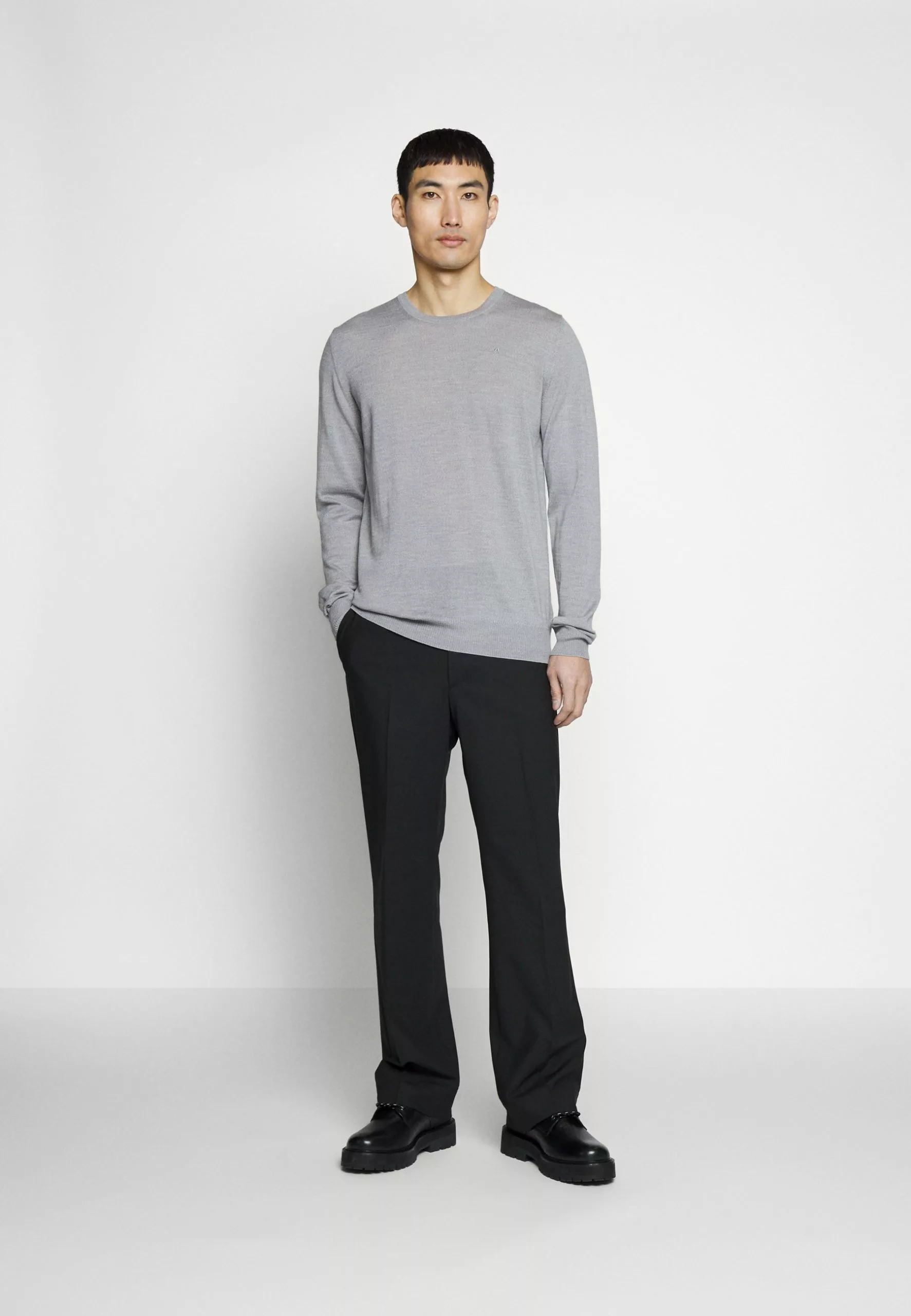 J.LINDEBERGLYLE LIGHT CREW NECK - Stickad Tröja - Light Grey Melange 5 J.LINDEBERGLYLE LIGHT CREW NECK - Stickad Tröja - Light Grey Melange - Bild 5