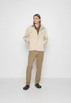 J.LINDEBERGBAILEY JACKET - Tunn Jacka - Safari Beige 14 J.LINDEBERGBAILEY JACKET - Tunn Jacka - Safari Beige -J.Lindeberg Affär fa9e60fade534b6f8978cb39dc73d850